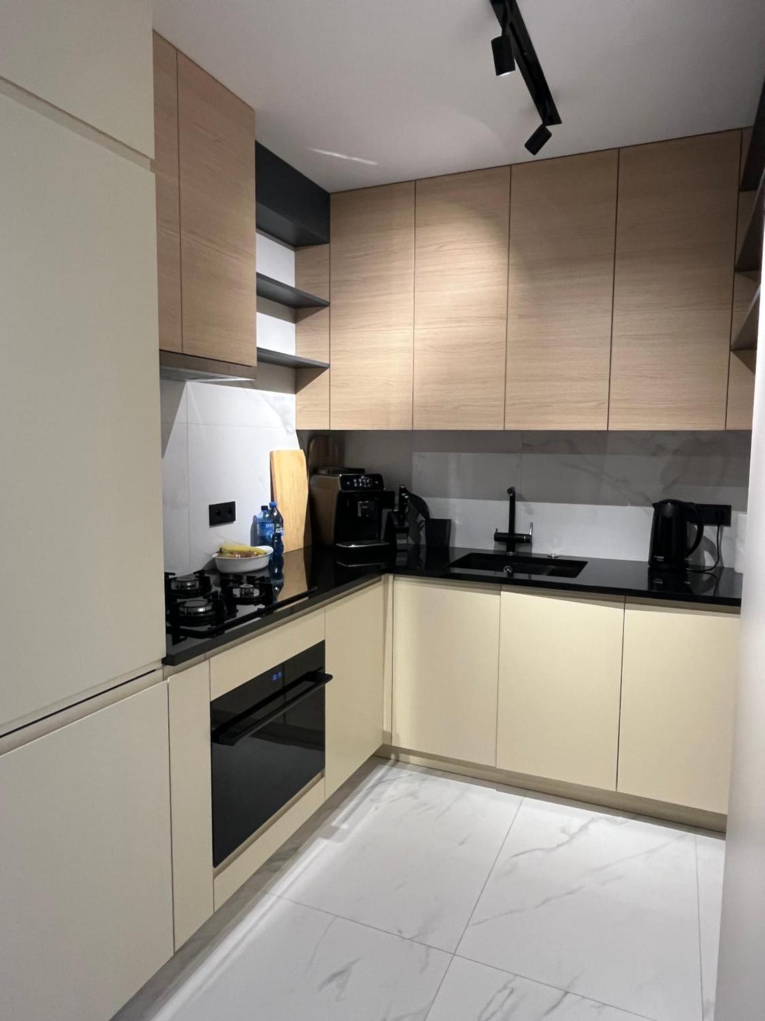 Apartament- Metro Trocka Varsovia Exterior foto
